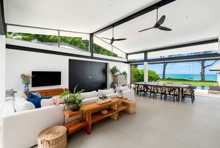 Elegant 5-Bedroom Beachfront Escape in Natai - Khok Kloi, Thailand