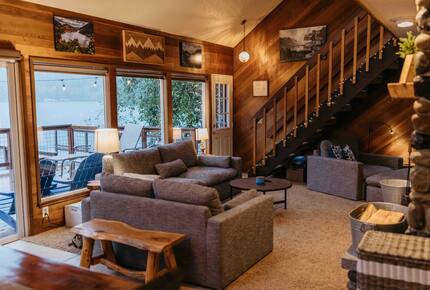 Lake Sutherland Hideaway with Mountain Views - Port Angeles, Washington
