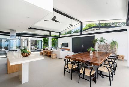 Elegant 5-Bedroom Beachfront Escape in Natai - Khok Kloi, Thailand