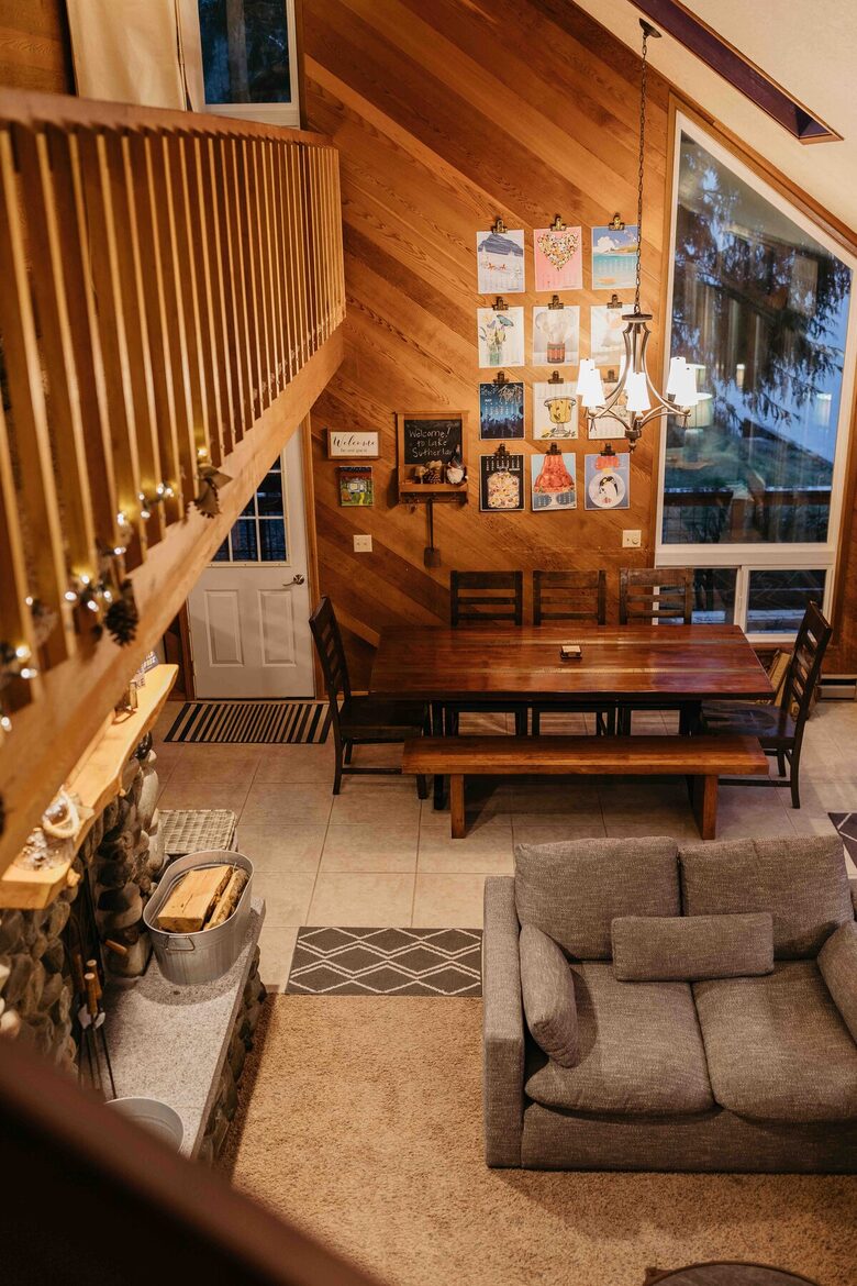 Lake Sutherland Hideaway with Mountain Views - Port Angeles, Washington