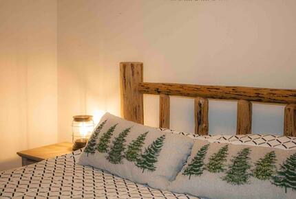 Lake Sutherland Hideaway with Mountain Views - Port Angeles, Washington