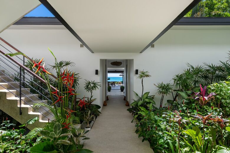 Elegant 5-Bedroom Beachfront Escape in Natai - Khok Kloi, Thailand