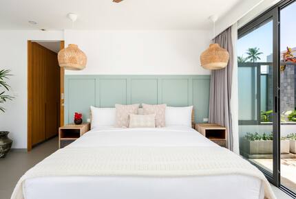 Elegant 5-Bedroom Beachfront Escape in Natai - Khok Kloi, Thailand