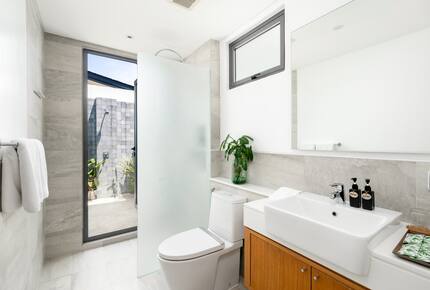 Elegant 5-Bedroom Beachfront Escape in Natai - Khok Kloi, Thailand