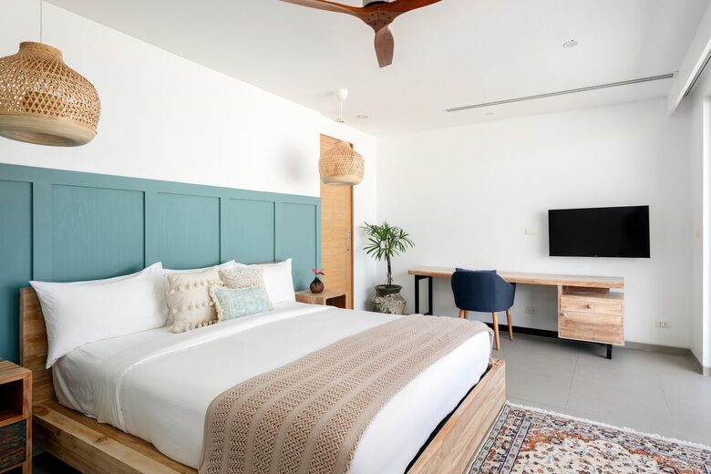 Elegant 5-Bedroom Beachfront Escape in Natai - Khok Kloi, Thailand