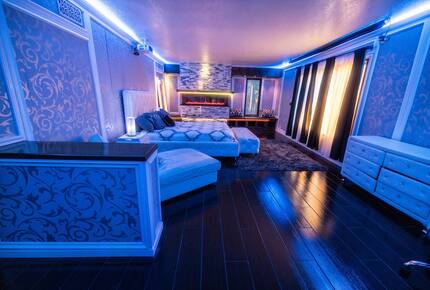 Smart Home Retreat Surrounded by Box Canyon Beauty - Los Angeles County, California