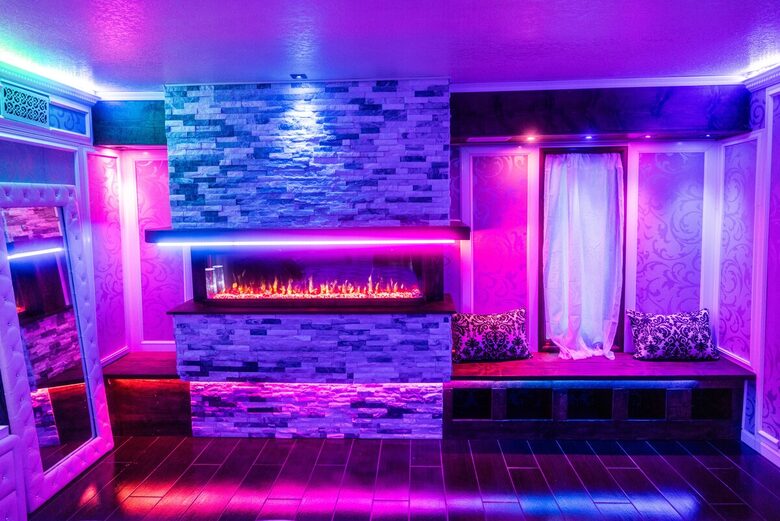 Smart Home Retreat Surrounded by Box Canyon Beauty - Los Angeles County, California