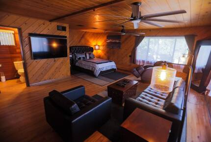 Smart Home Retreat Surrounded by Box Canyon Beauty - Los Angeles County, California