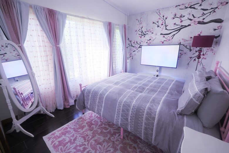 Smart Home Retreat Surrounded by Box Canyon Beauty - Los Angeles County, California