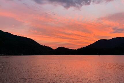 Lake Sutherland Hideaway with Mountain Views - Port Angeles, Washington