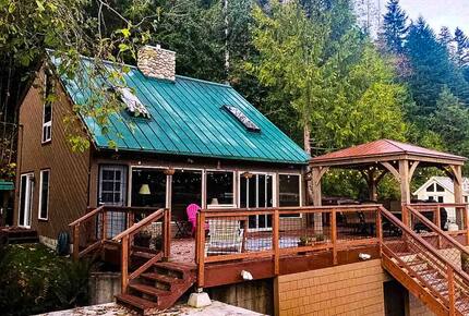 Lake Sutherland Hideaway with Mountain Views - Port Angeles, Washington