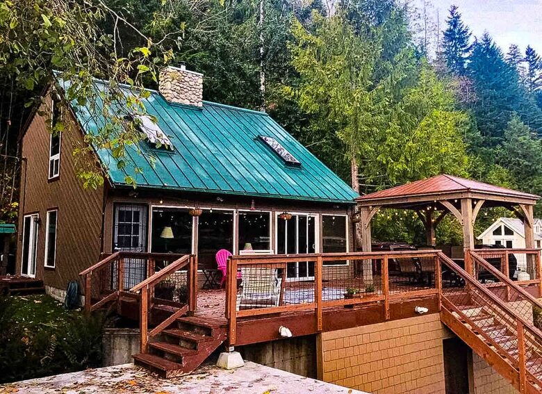 Lake Sutherland Hideaway with Mountain Views - Port Angeles, Washington