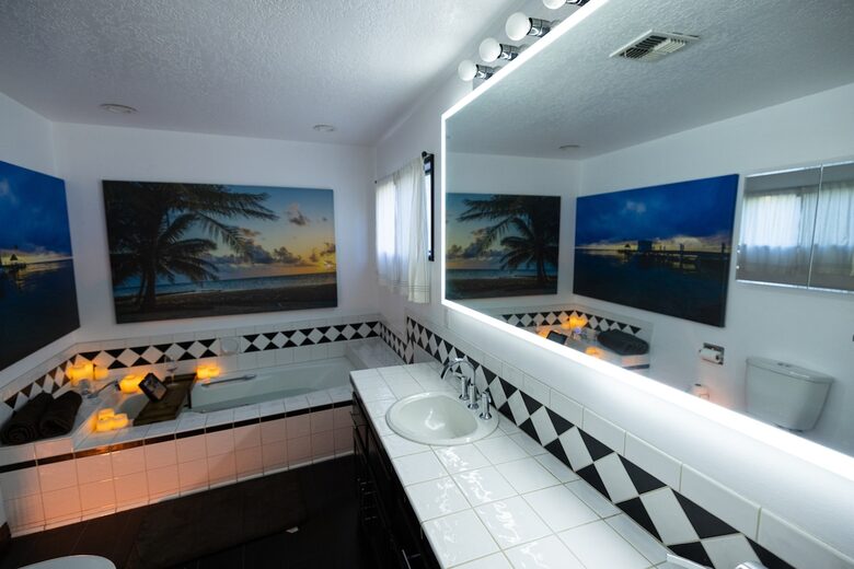 Smart Home Retreat Surrounded by Box Canyon Beauty - Los Angeles County, California