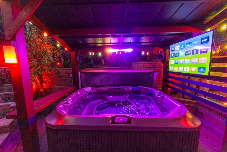 Smart Home Retreat Surrounded by Box Canyon Beauty - Los Angeles County, California