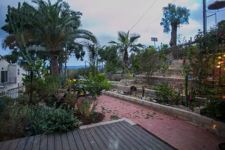 Smart Home Retreat Surrounded by Box Canyon Beauty - Los Angeles County, California