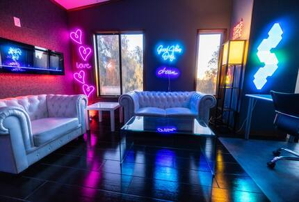 Smart Home Retreat Surrounded by Box Canyon Beauty - Los Angeles County, California