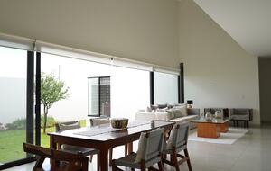 Stylish Contemporary Stay with Ample Outdoor Living - León, Mexico