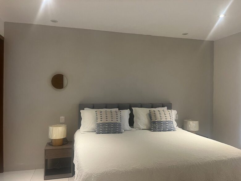 Stylish Contemporary Stay with Ample Outdoor Living - León, Mexico