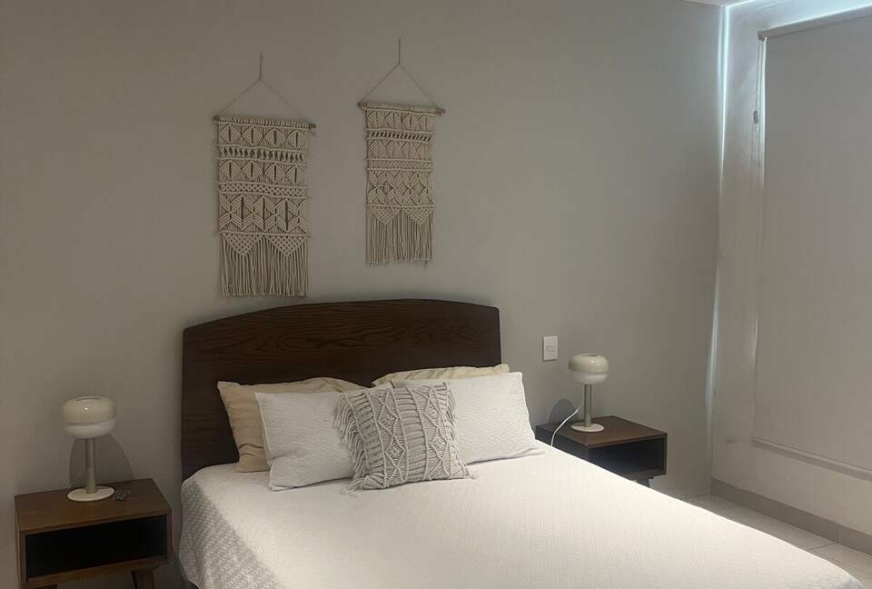 Stylish Contemporary Stay with Ample Outdoor Living - León, Mexico