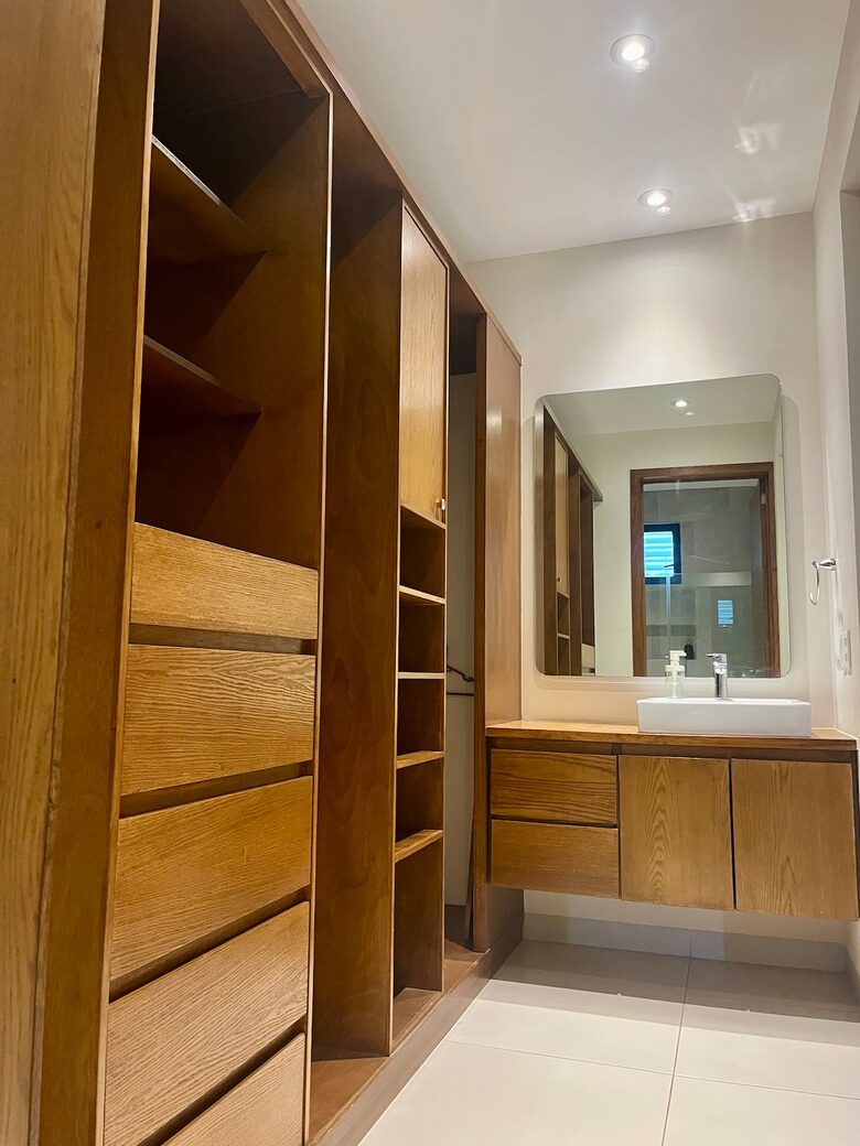 Stylish Contemporary Stay with Ample Outdoor Living - León, Mexico