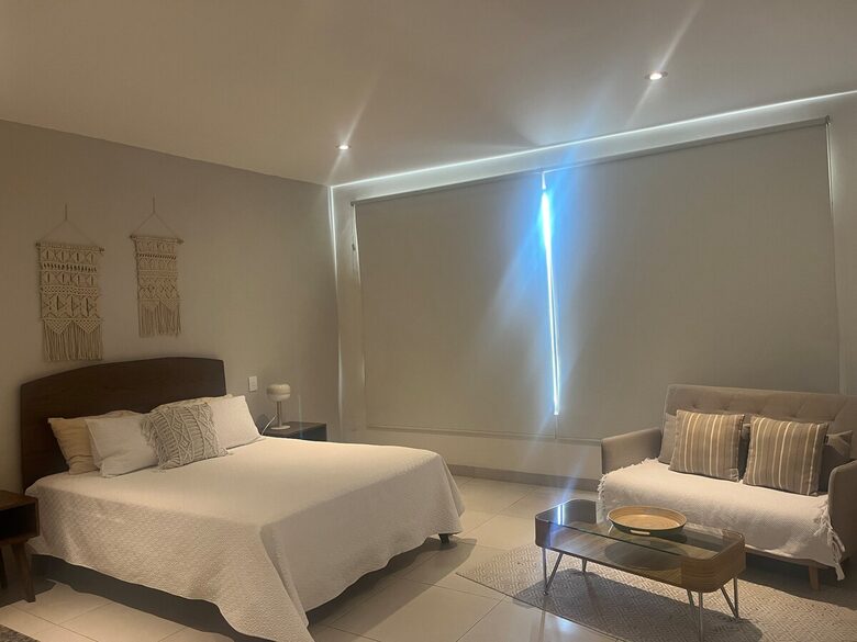 Stylish Contemporary Stay with Ample Outdoor Living - León, Mexico