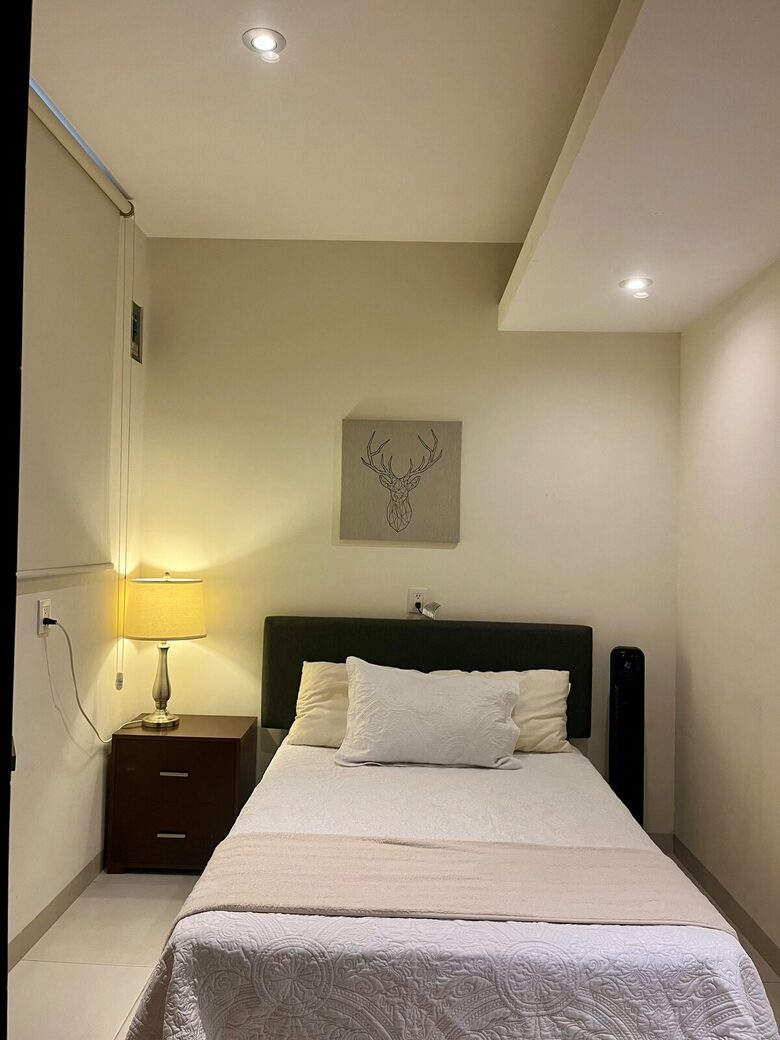 Stylish Contemporary Stay with Ample Outdoor Living - León, Mexico