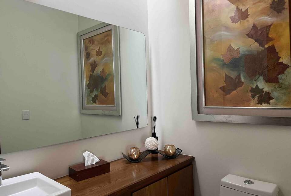 Stylish Contemporary Stay with Ample Outdoor Living - León, Mexico