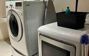 Stylish Contemporary Stay with Ample Outdoor Living - León, Mexico