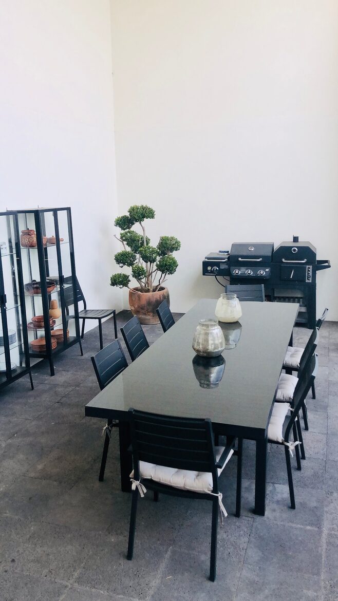 Stylish Contemporary Stay with Ample Outdoor Living - León, Mexico