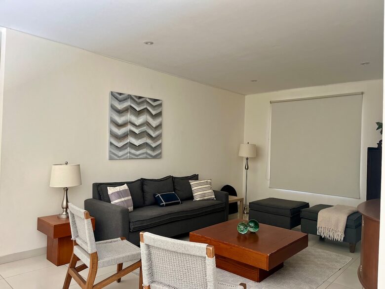 Stylish Contemporary Stay with Ample Outdoor Living - León, Mexico