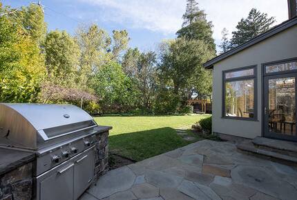 Built in BBQ off kitchen