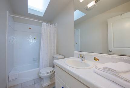 Upstairs hallway bathroom