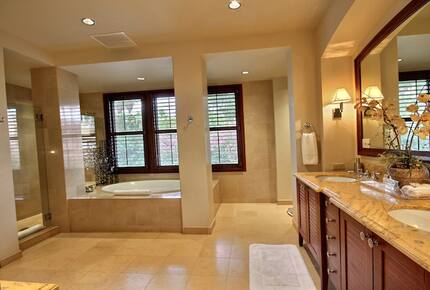Quintess Collection - Loa's Lani - Wailea, Maui, Hawaii