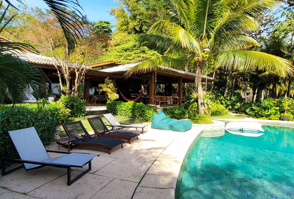 Sunset Elegance on Baía da Praia do Julião - Ilhabela, Brazil