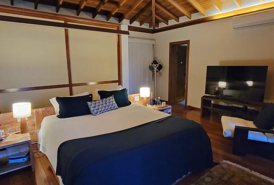 Sunset Elegance on Baía da Praia do Julião - Ilhabela, Brazil