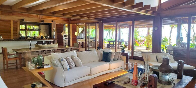 Sunset Elegance on Baía da Praia do Julião - Ilhabela, Brazil