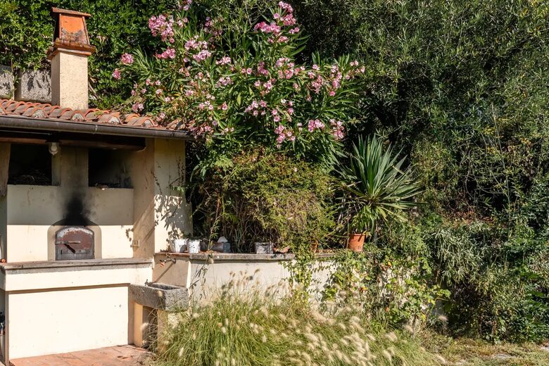 Refined Escape Surrounded by the Tuscan Hills - Coreglia Antelminelli, Italy