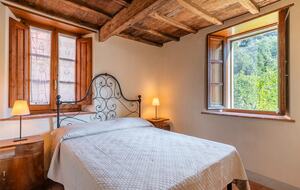 Refined Escape Surrounded by the Tuscan Hills - Coreglia Antelminelli, Italy