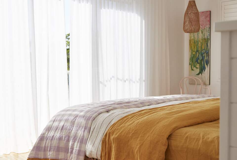 Hilltop Retreat with Infinity Pool and Tennis Court - Myocum, Australia