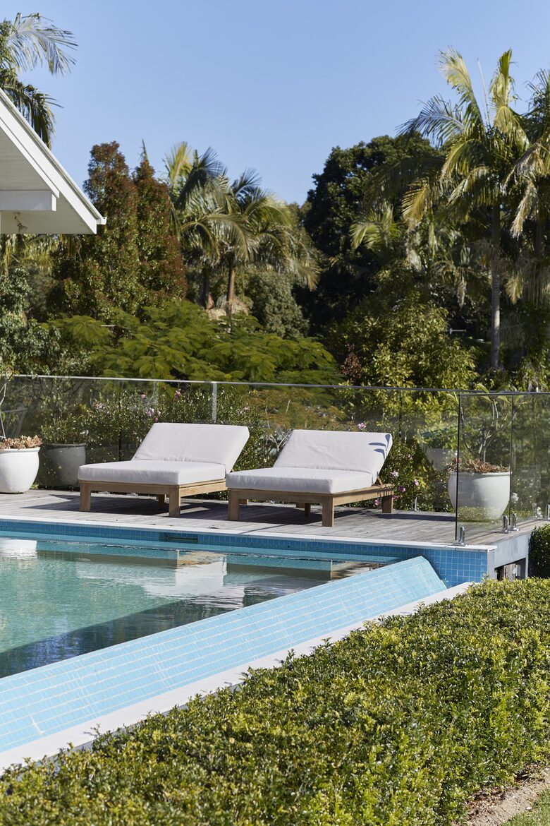 Hilltop Retreat with Infinity Pool and Tennis Court - Myocum, Australia