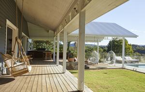 Hilltop Retreat with Infinity Pool and Tennis Court - Myocum, Australia