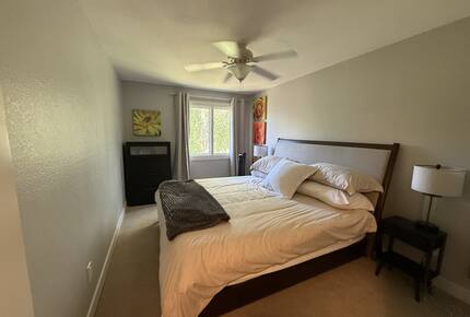 Bright & Comfortable Anchorage Escape - Anchorage, Alaska