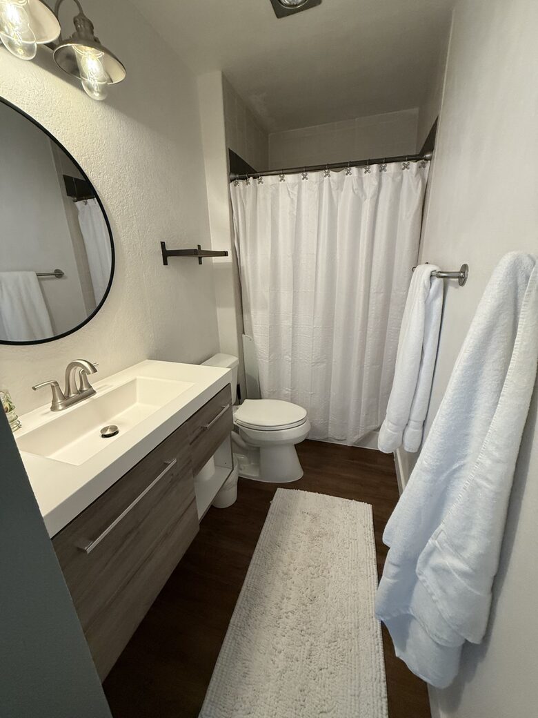 Bright & Comfortable Anchorage Escape - Anchorage, Alaska