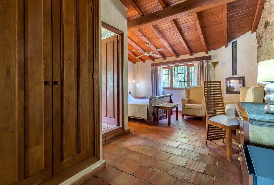 Rustic Elegance in the Heart of Extremadura - Cuacos de Yuste, Spain