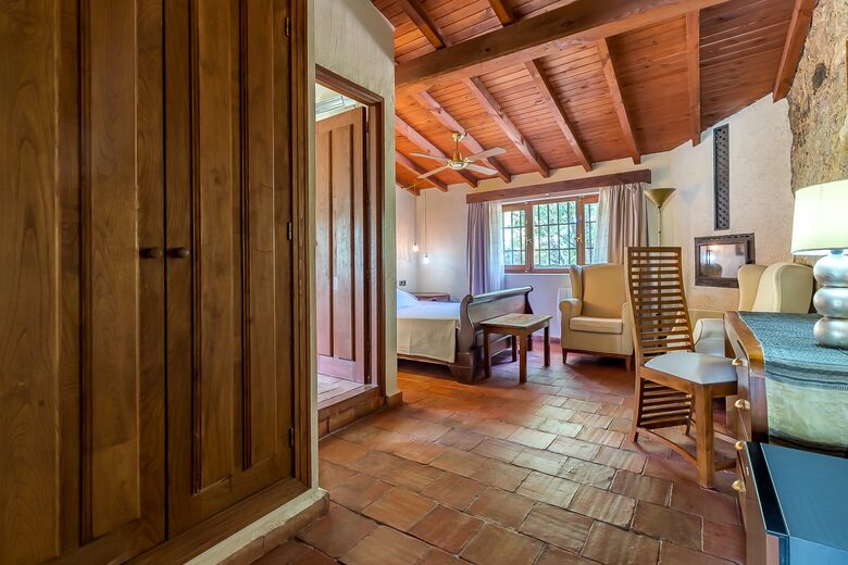 Rustic Elegance in the Heart of Extremadura - Cuacos de Yuste, Spain