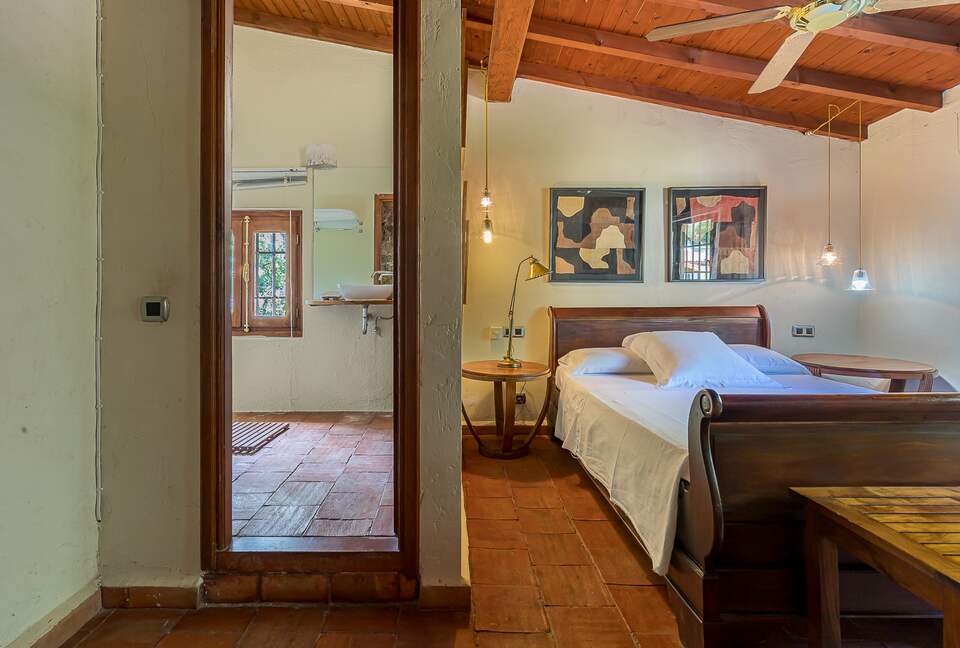 Rustic Elegance in the Heart of Extremadura - Cuacos de Yuste, Spain