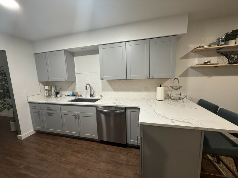 Bright & Comfortable Anchorage Escape - Anchorage, Alaska