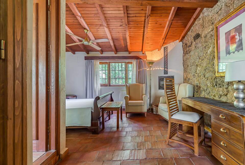 Rustic Elegance in the Heart of Extremadura - Cuacos de Yuste, Spain