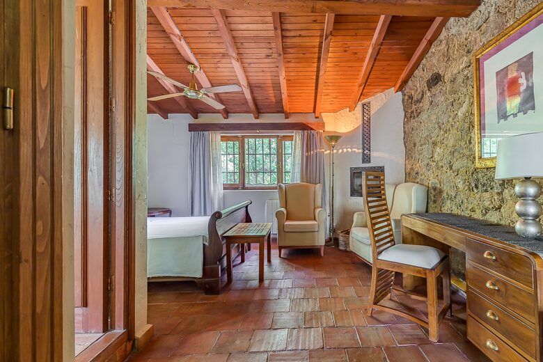 Rustic Elegance in the Heart of Extremadura - Cuacos de Yuste, Spain
