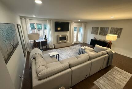 Bright & Comfortable Anchorage Escape - Anchorage, Alaska